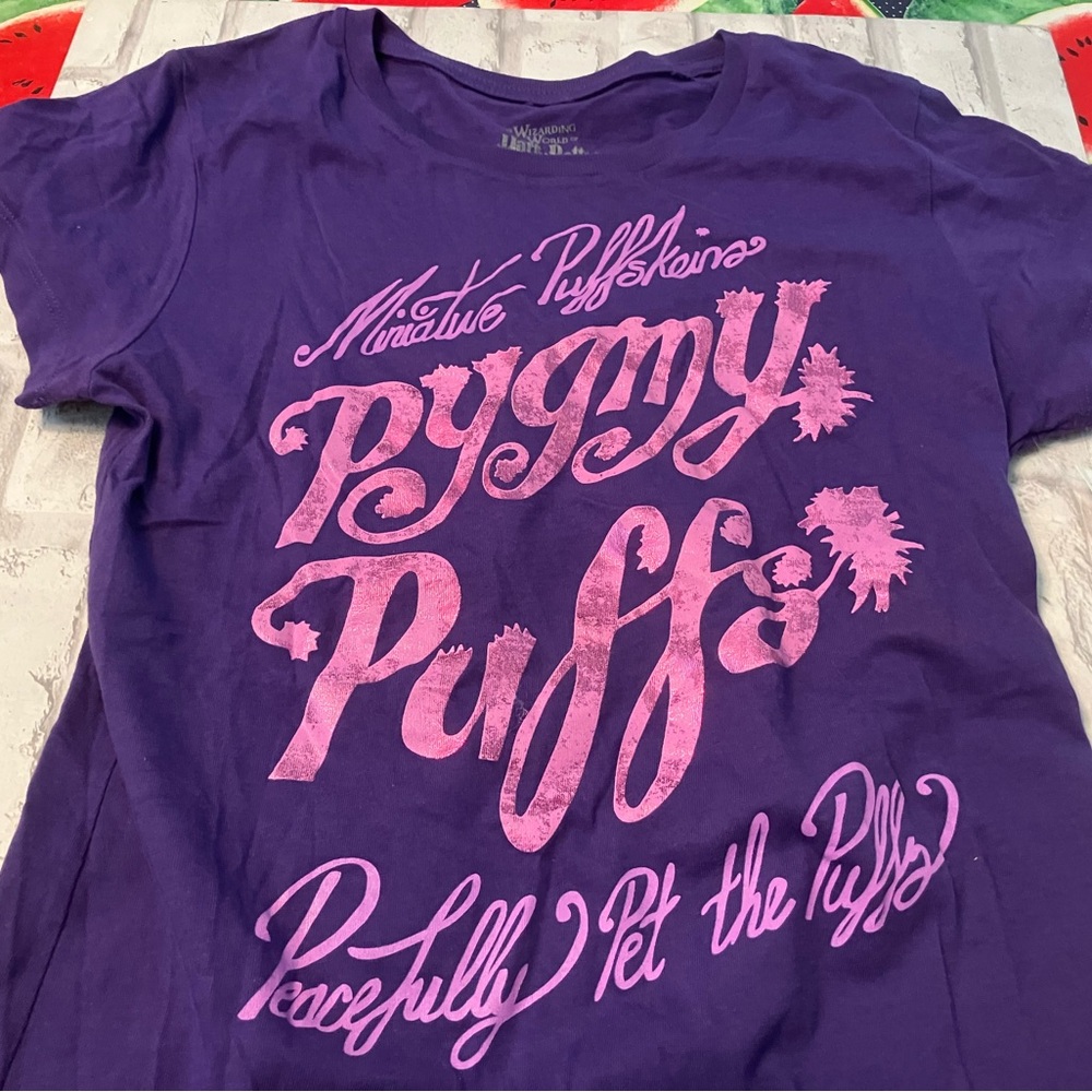 NWT Universal Studios Juniors Harry Potter Pygmy Puff Graphic Tee